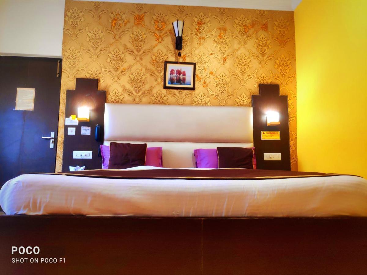 Lee Heritage Hotel Srinagar  Luaran gambar